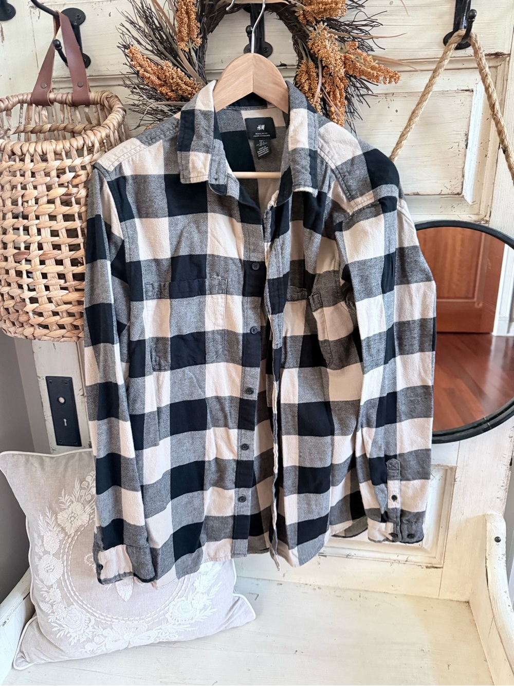 H&M Black and tan Buffalo Check Button-Down Shirt